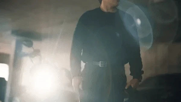 Demonstration of X3 leather gun belt flexibility and secure fit